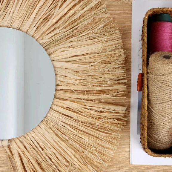 gros plan du tissage raphia du miroir