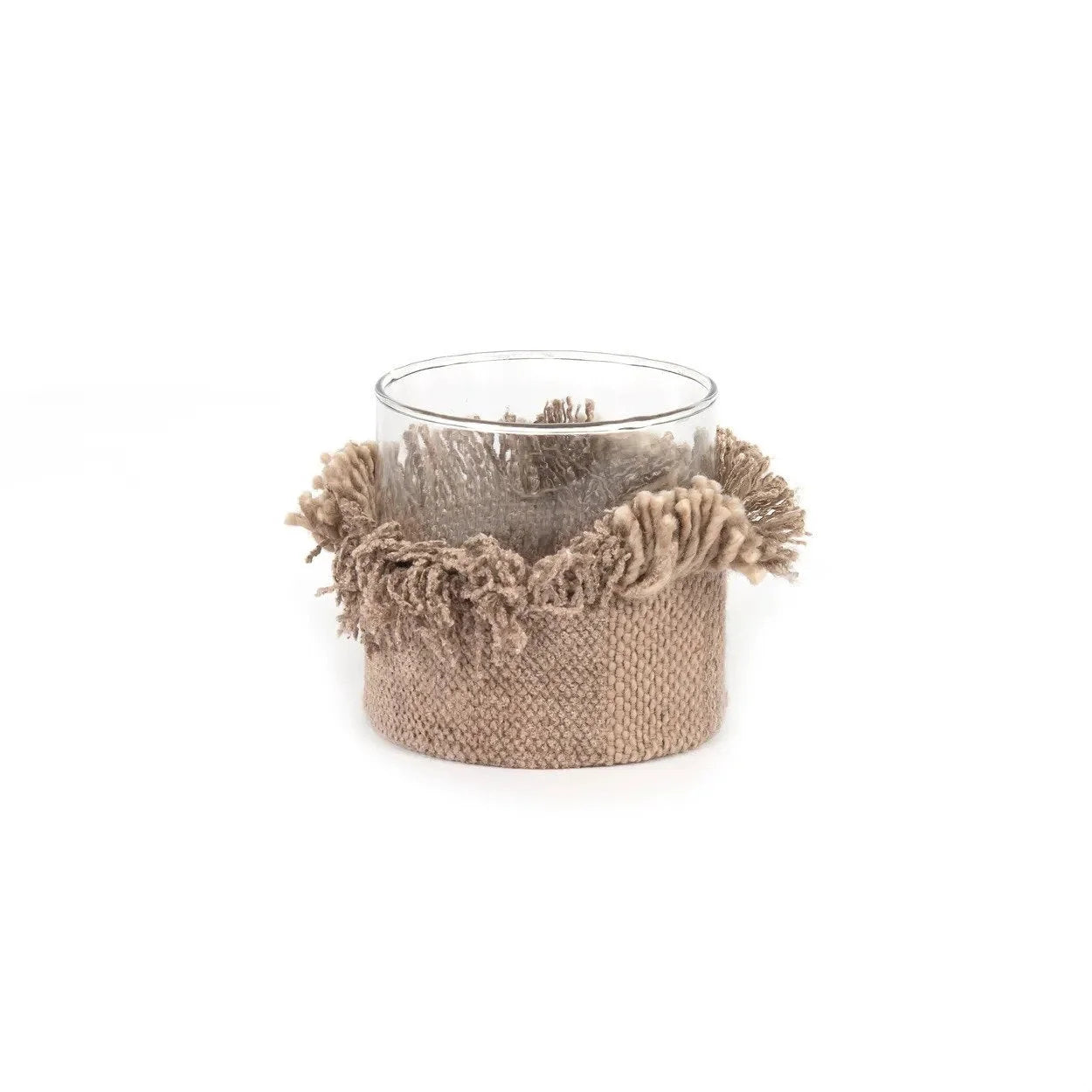 Photophore en verre avec base tressée beige et franges pour une déco chaleureuse