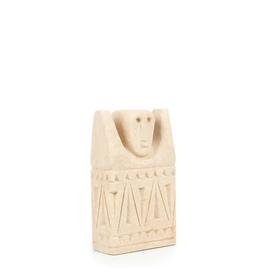 Figure en ivoire sculpté avec motifs géométriques de La Pierre de Sumba #16