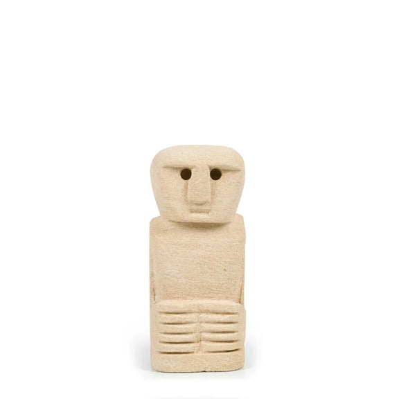 Statue en pierre beige naturelle pour La Pierre de Sumba #24