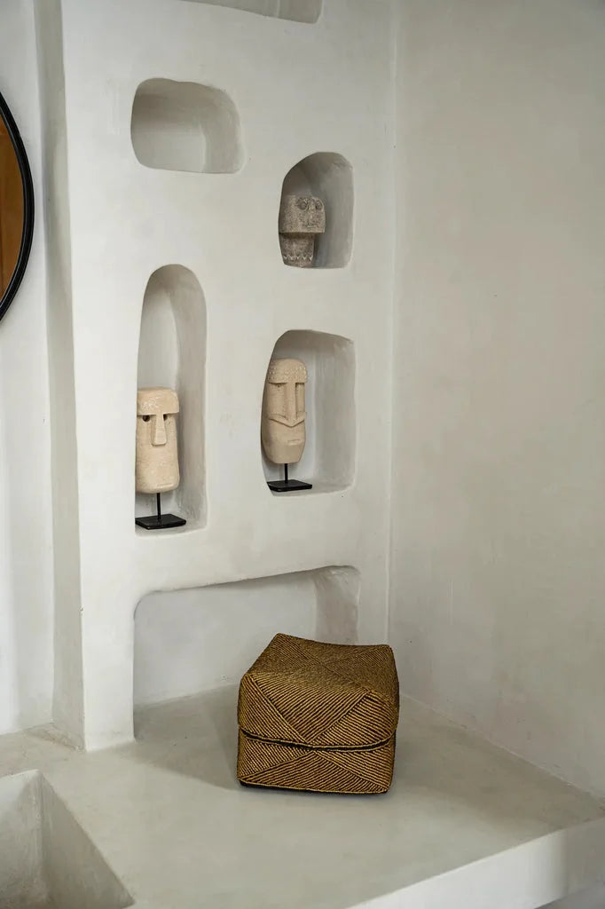 Boîte de rangement en tissu tissé carrée sur la plateforme La Pierre de Sumba n°20