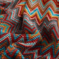Tissu coloré en tricot avec un motif zigzag plaid chevron pour des moments cocooning