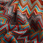 Tissu coloré en tricot avec un motif zigzag plaid chevron pour des moments cocooning