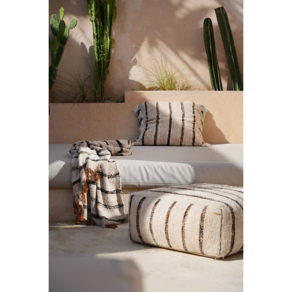 Plaid en coton tissé à franges rayé beige et marron