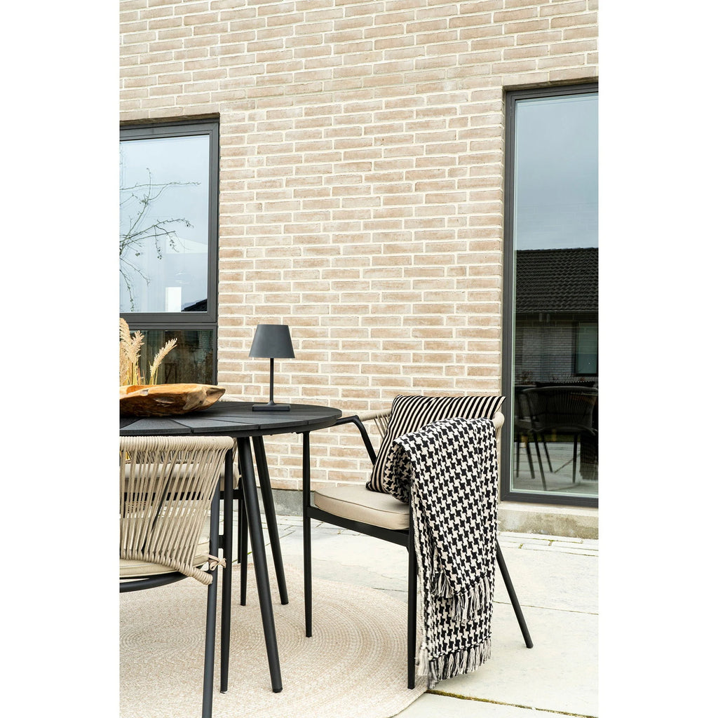 Ensemble de mobilier de patio extérieur avec petite table et deux chaises pour canapé noir et beige