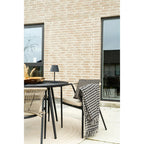Ensemble de mobilier de patio extérieur avec petite table et deux chaises pour canapé noir et beige