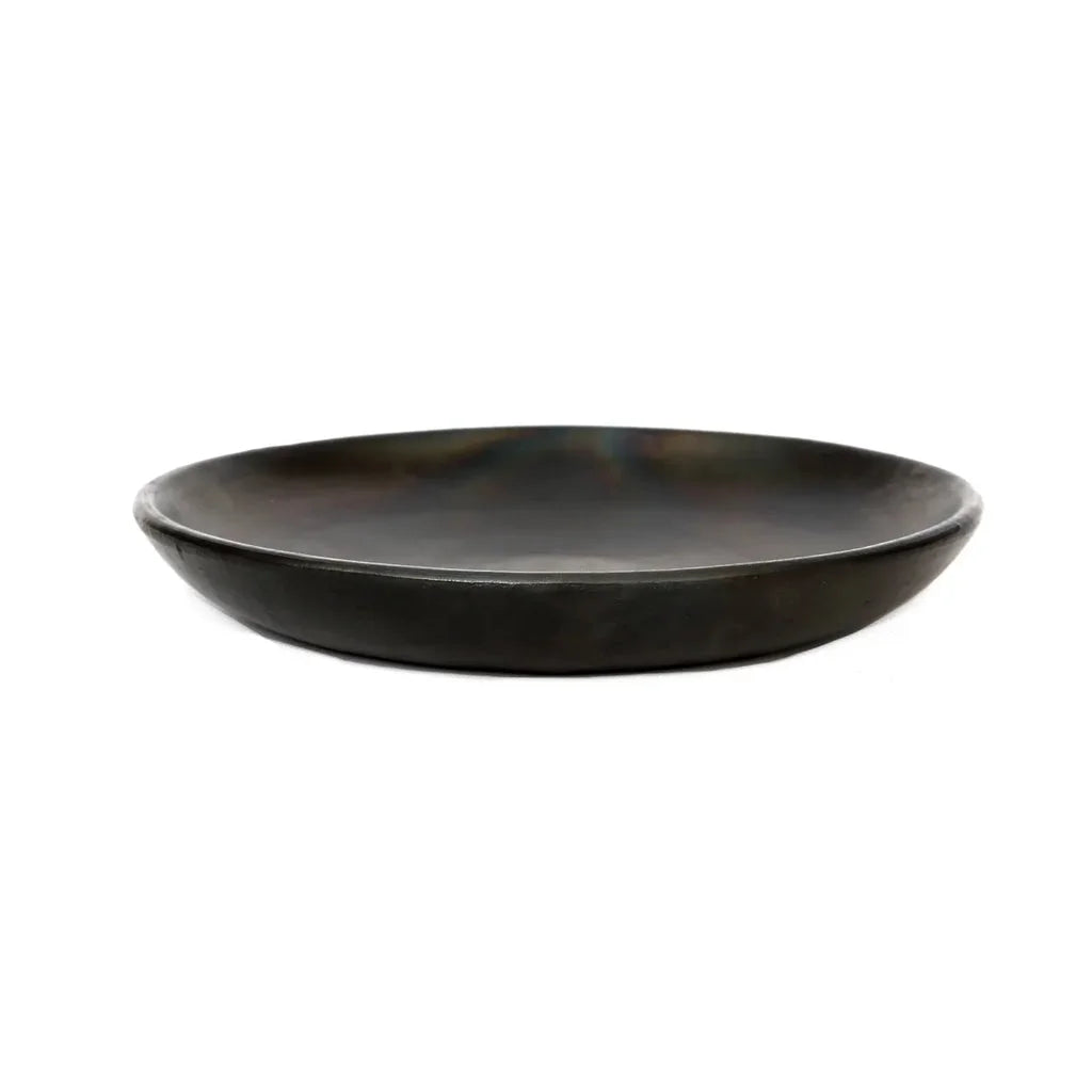 Plat en céramique sombre et peu profond de La Plaque Classique Brûlée Noir M