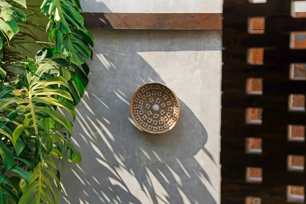 Décoration murale ronde en tissage, La plaque de coquillage Caribe Blanc naturel M 40