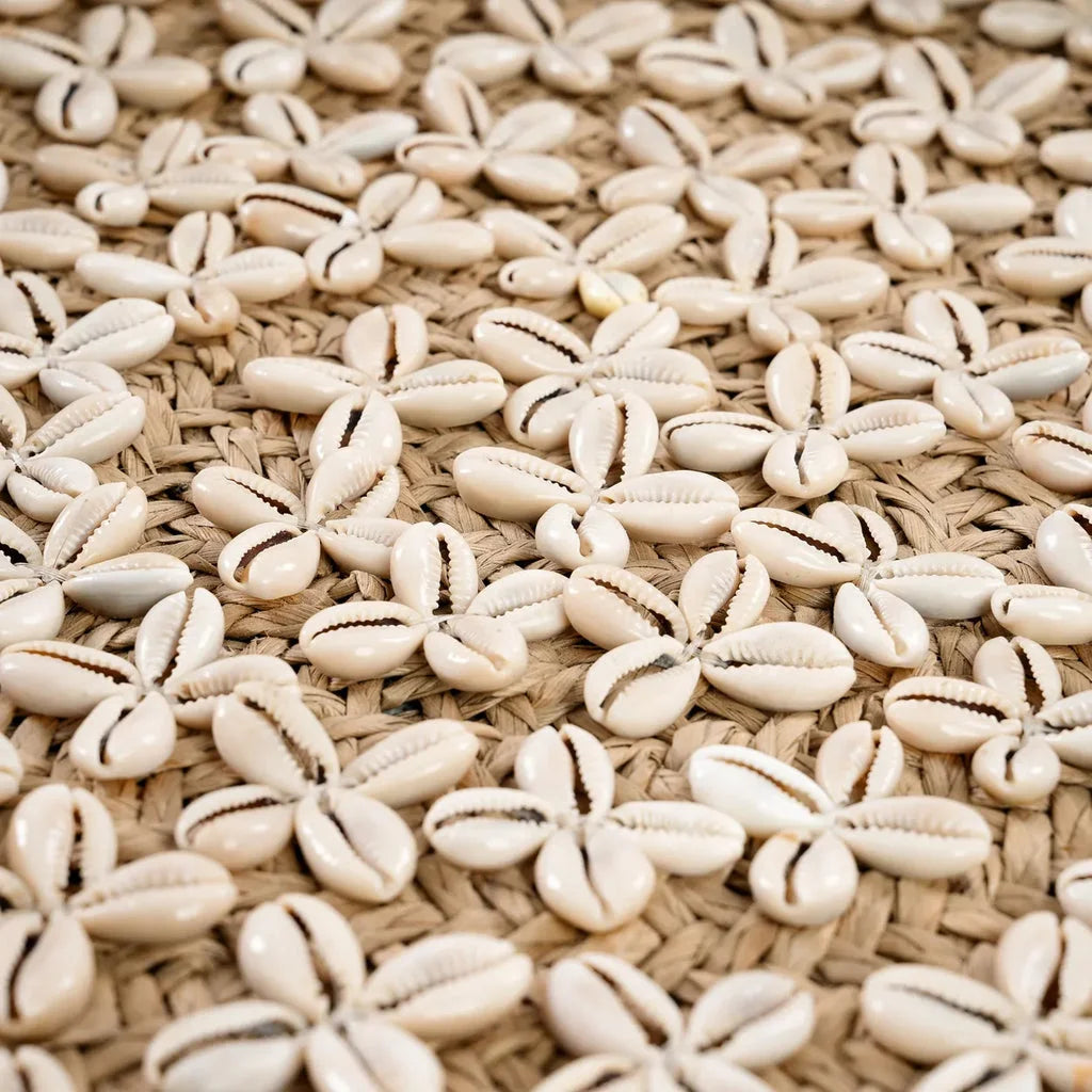 Motif floral en coquillages Cowrie pour La plaque de coquillage Costa Blanc naturel M_40