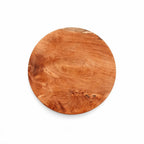 Planche à découper ronde en bois.