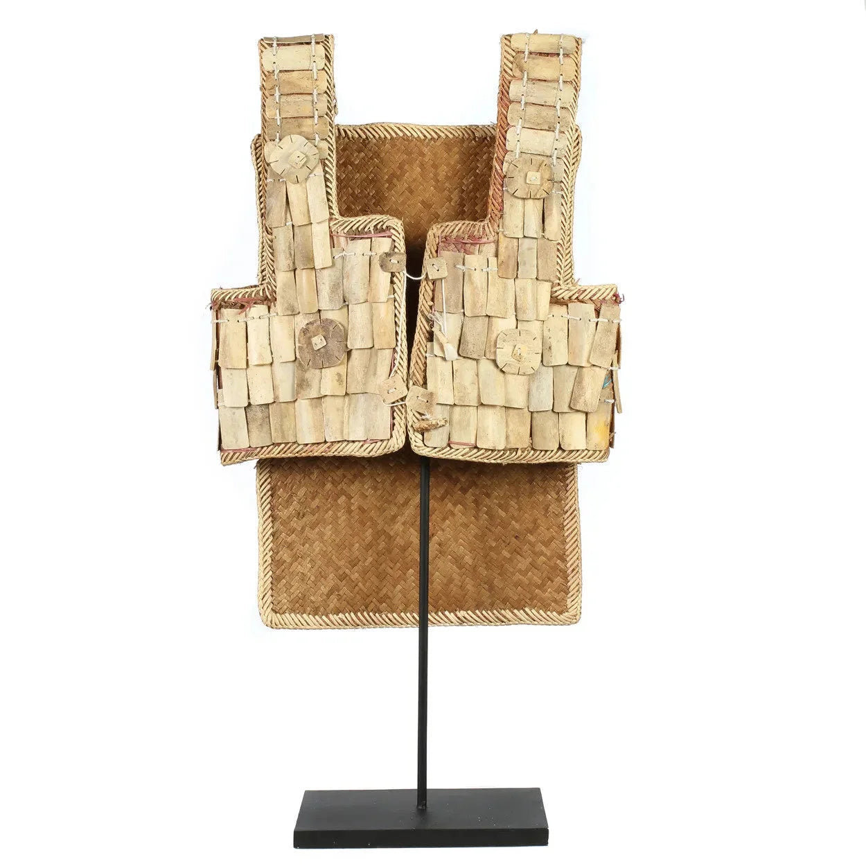 Plastron déco tribal en fibres naturelles avec armure en coquillage d’Îles du Pacifique