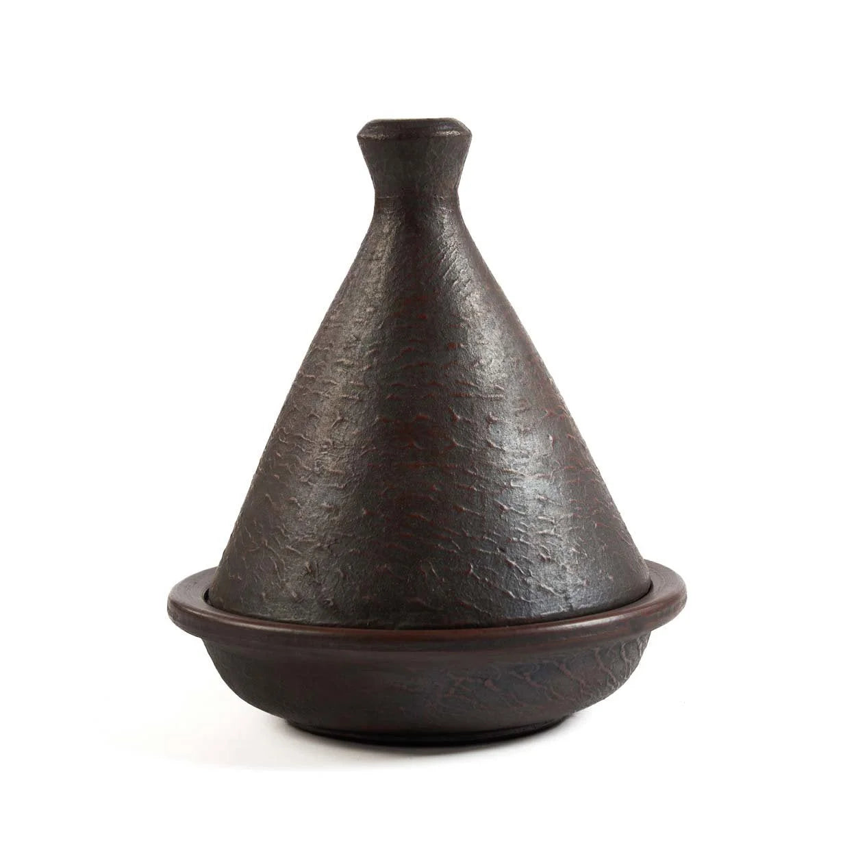Tagine en terre cuite brun foncé avec couvercle conique texturé, diamètre 21 cm