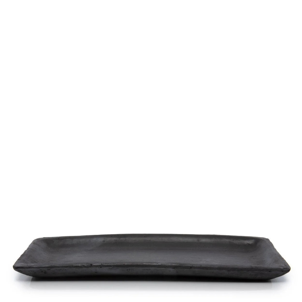Plateau à sushi rectangulaire en terre cuite noire aspect mat, service élégant