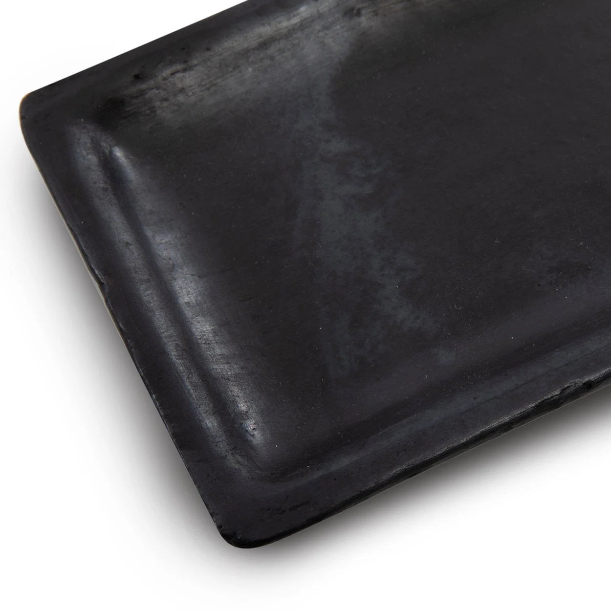 Plateau à sushi rectangulaire en terre cuite noire aspect mat, porte-savoureux et élégant