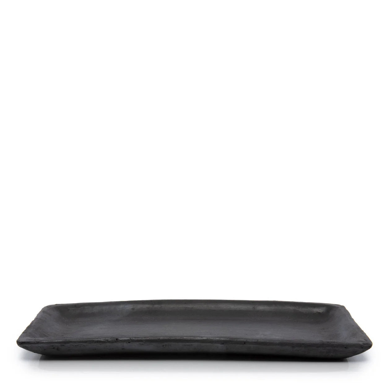 Plateau à sushi rectangulaire en terre cuite noire aspect mat pour présentation de plats