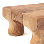 Plateau en bois de teck massif, finition naturelle, sculpté main, grain rustique et pieds solides
