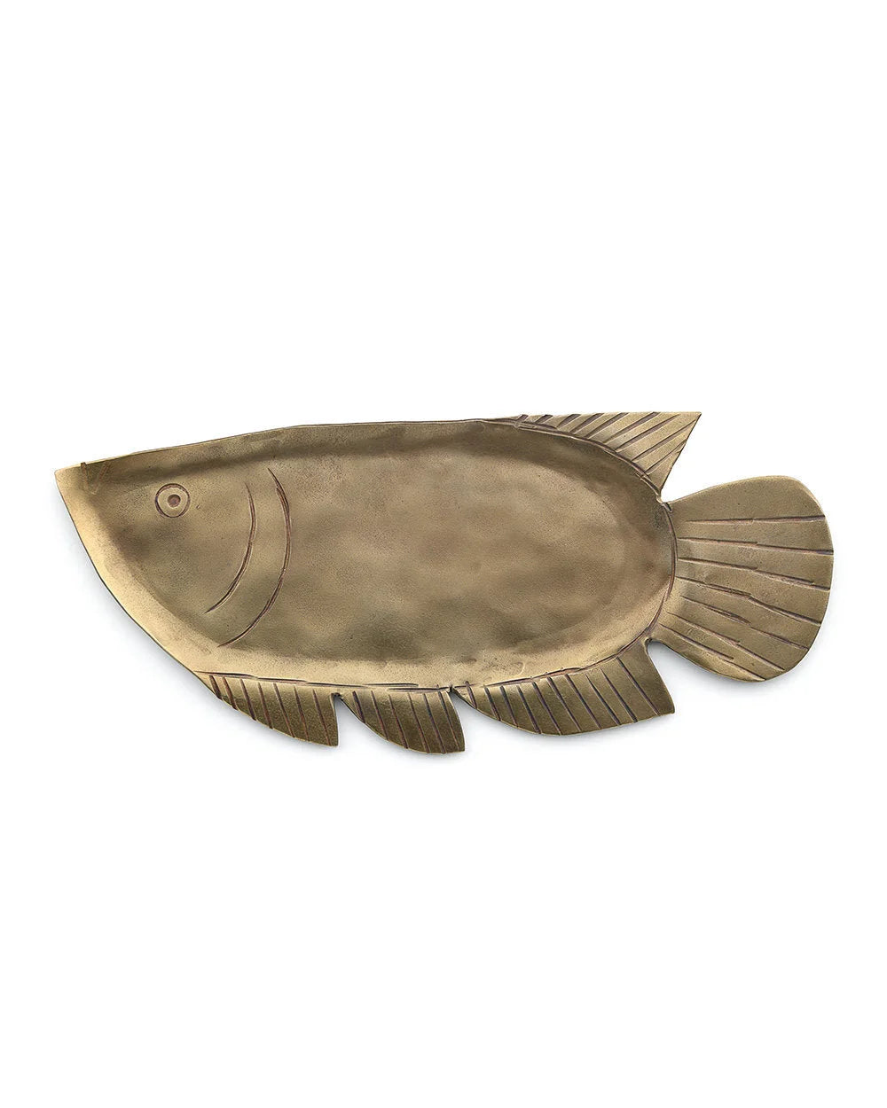 Plat décoratif poisson en laiton doré martelé, élégant et artisanal pour décoration intérieure