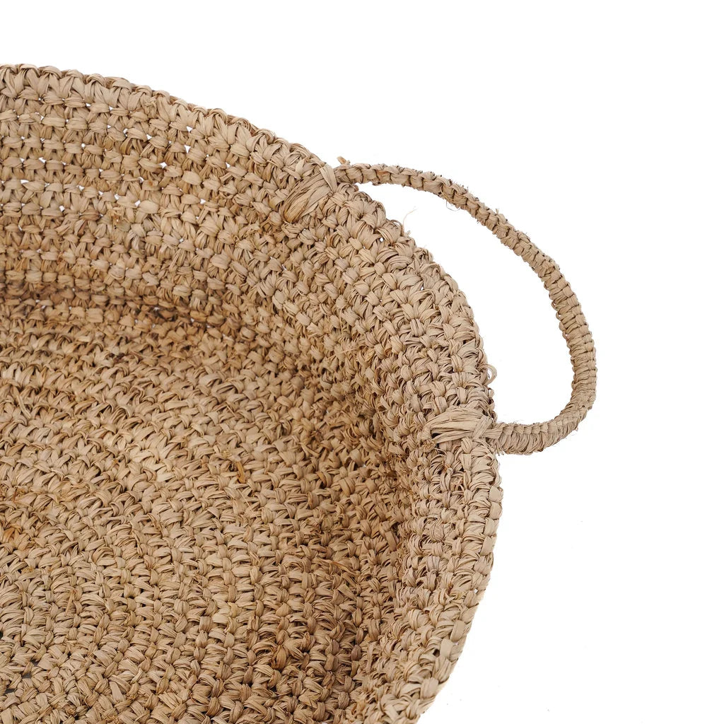 Panier en rafia tressé avec poignée pour stockage ou décoration naturelle