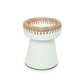 Tabouret en céramique blanche avec bord en raphia naturel H16 cm