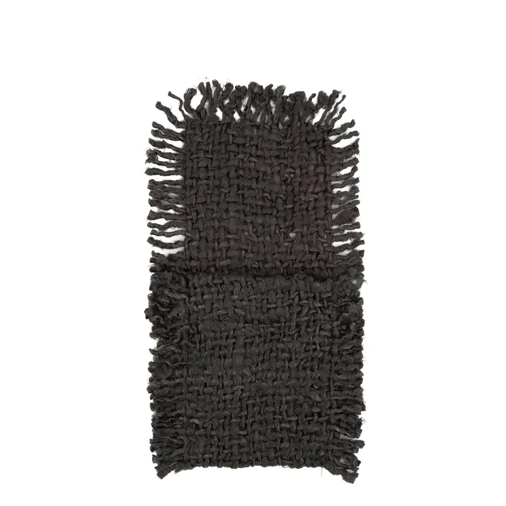 Sous-verre tissé noir marine avec frange pour porte-couverts en coton 13x25 cm