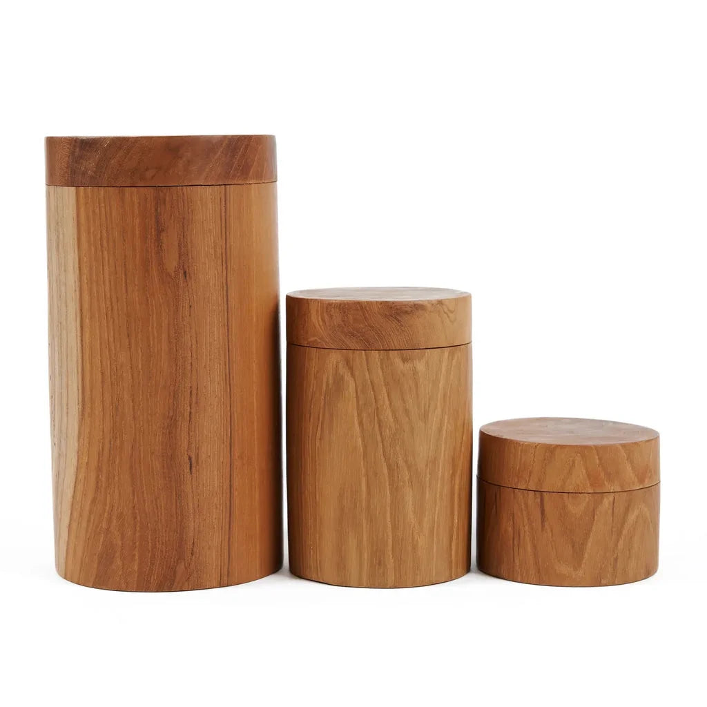 Trois contenants de rangement en bois naturel pour la décoration et l’organisation