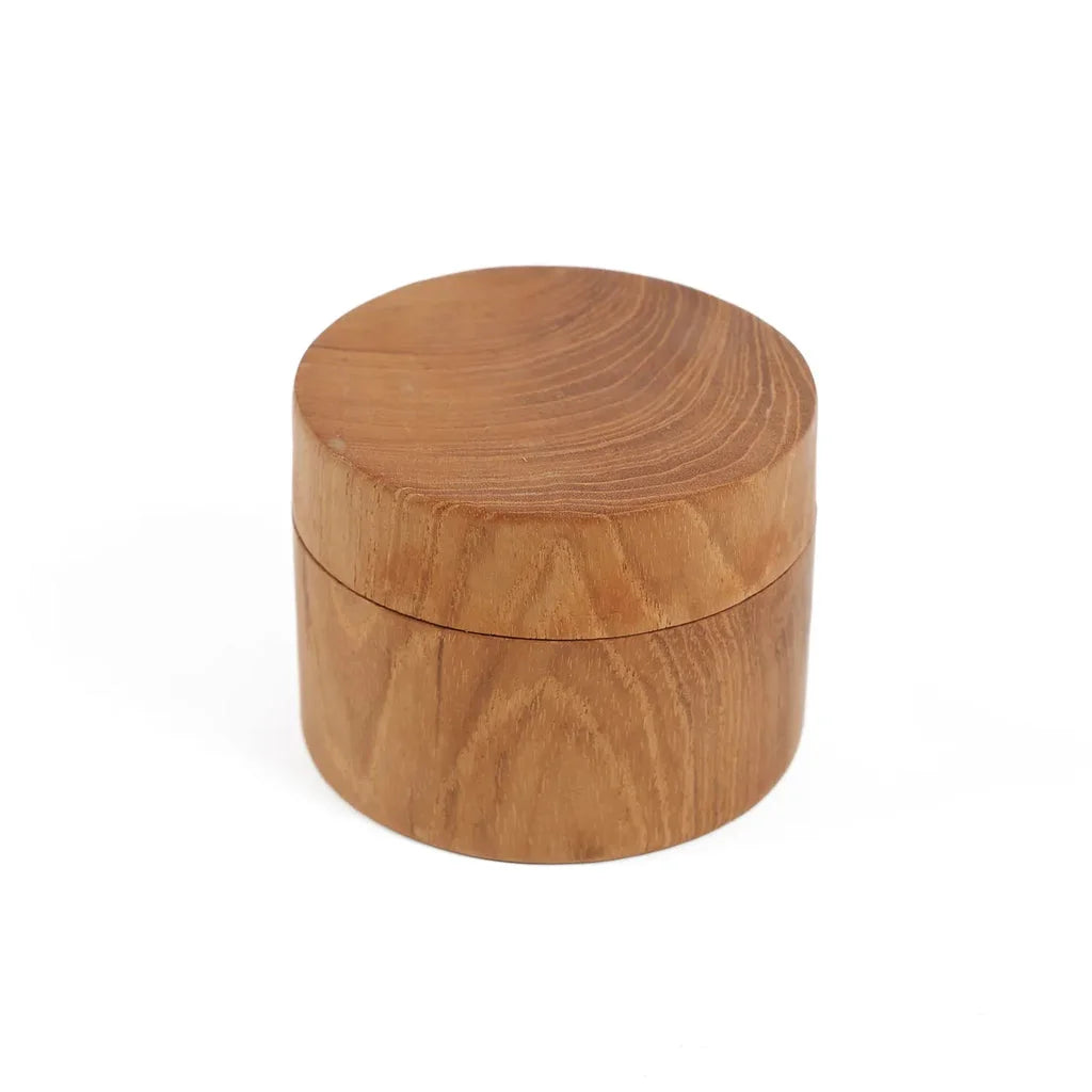 Boîte ronde en bois de teck pour rangement dans la gamme Le Pot en Racine de Teck S