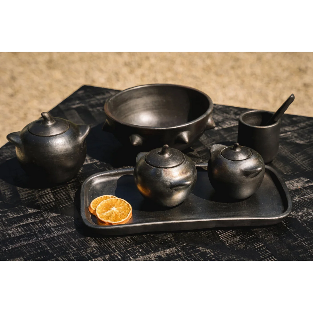 Pot en terre cuite noir brûlé fait main 10x7x8 cm