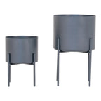 Deux pots de fleurs gris en acier avec supports, diamètre 21 cm, lot de 2