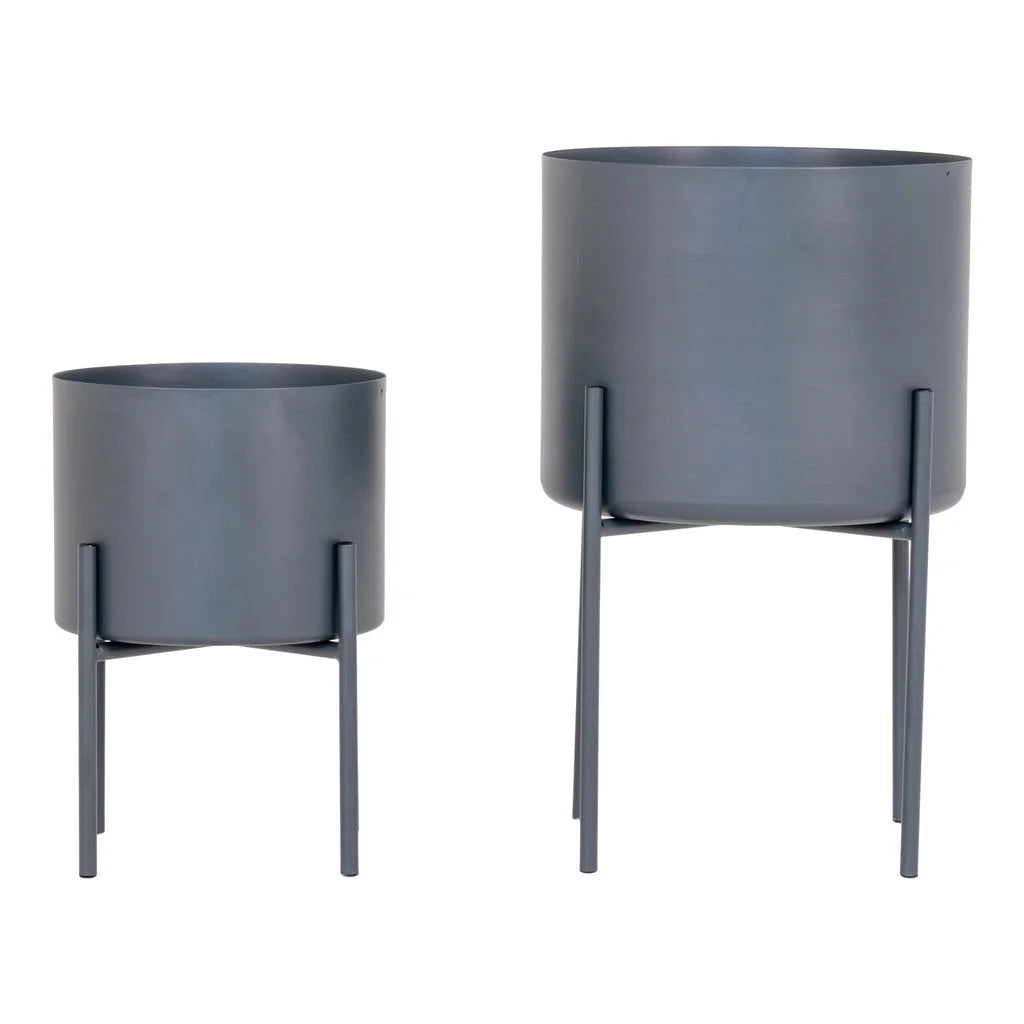 Deux pots de fleurs gris en acier avec supports, diamètre 21 cm, lot de 2