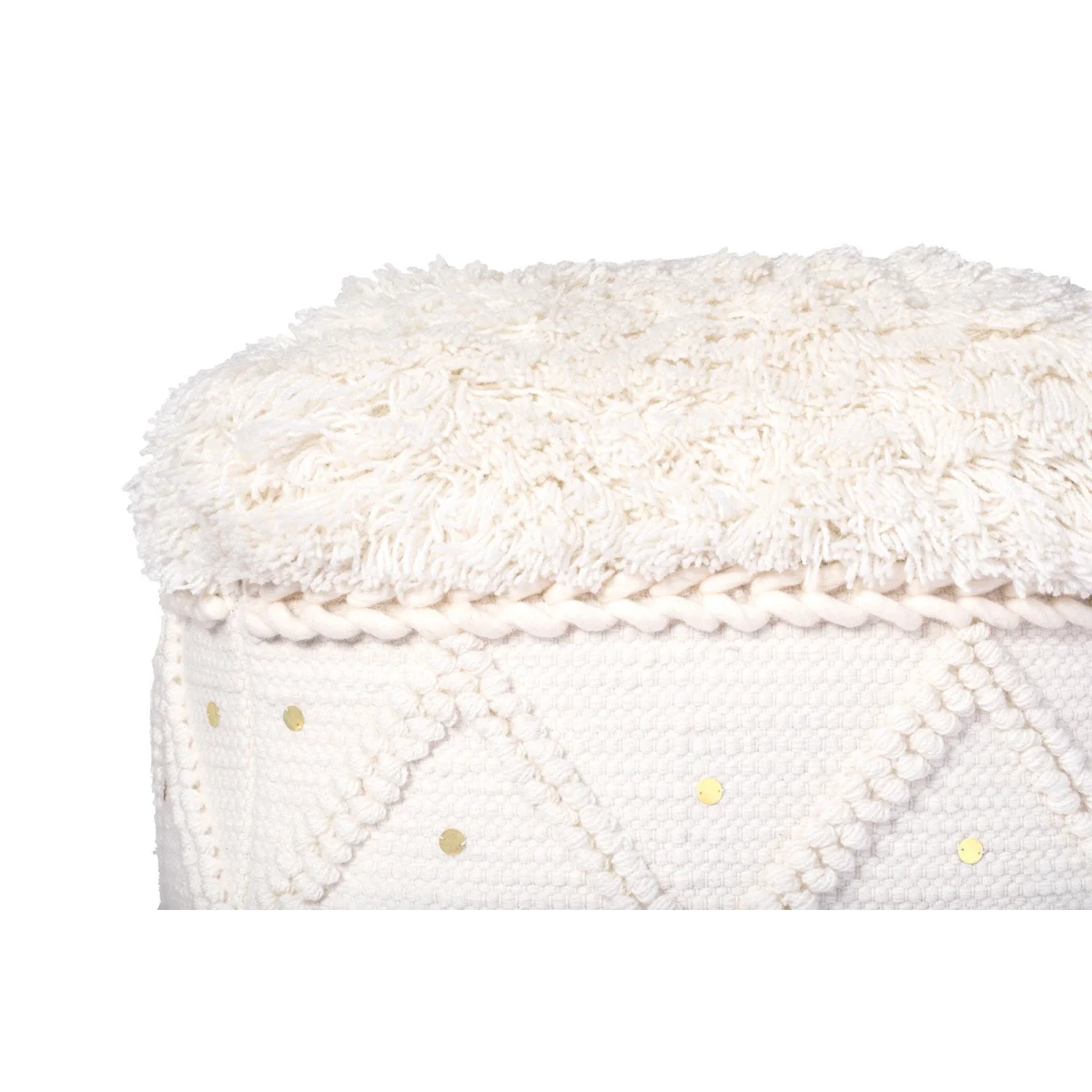 Pouf carré en laine écrue avec motifs losanges, paillettes, et dessus shaggy