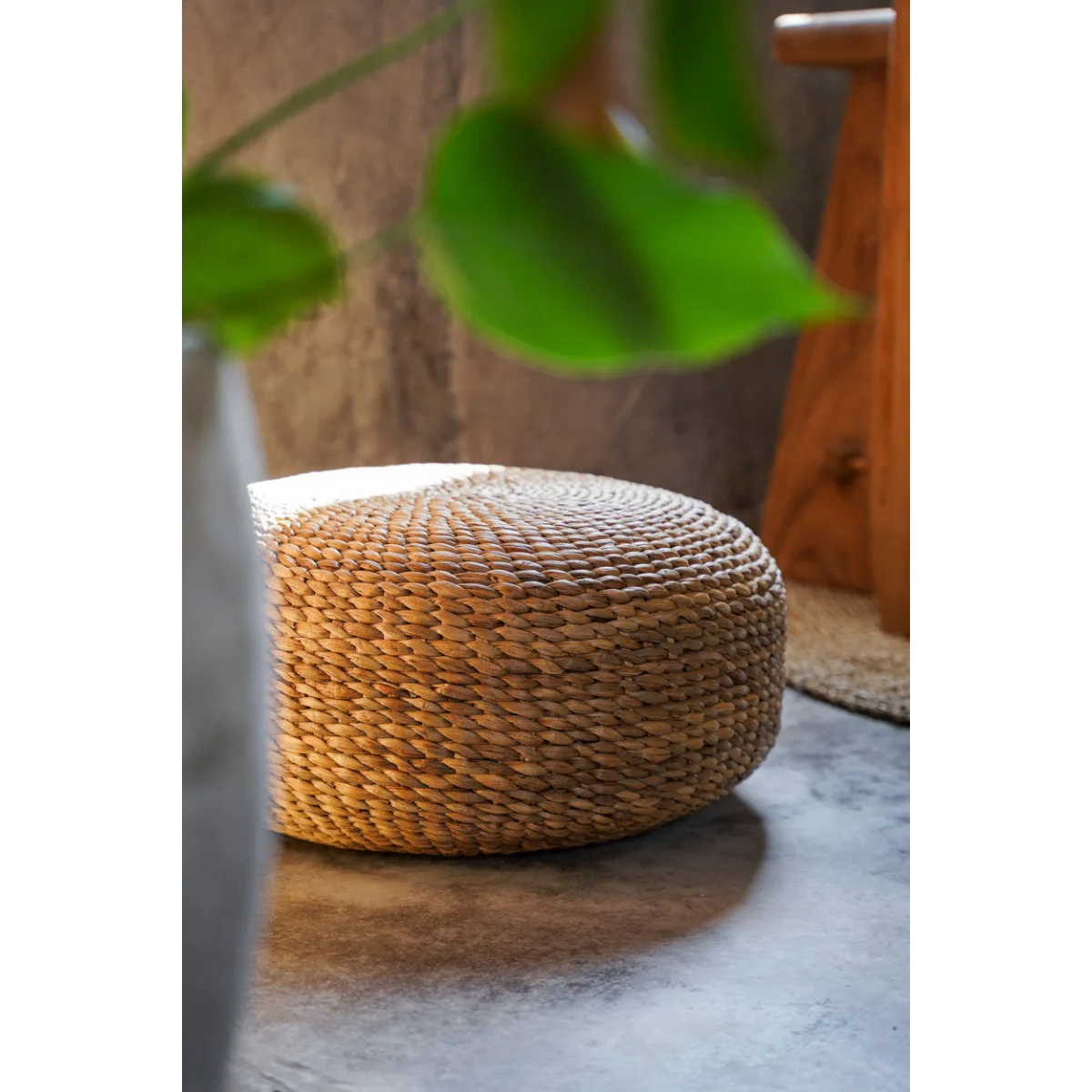 Coussin rond en jacinthe tressée naturel de 60 cm pour salon ou chambre