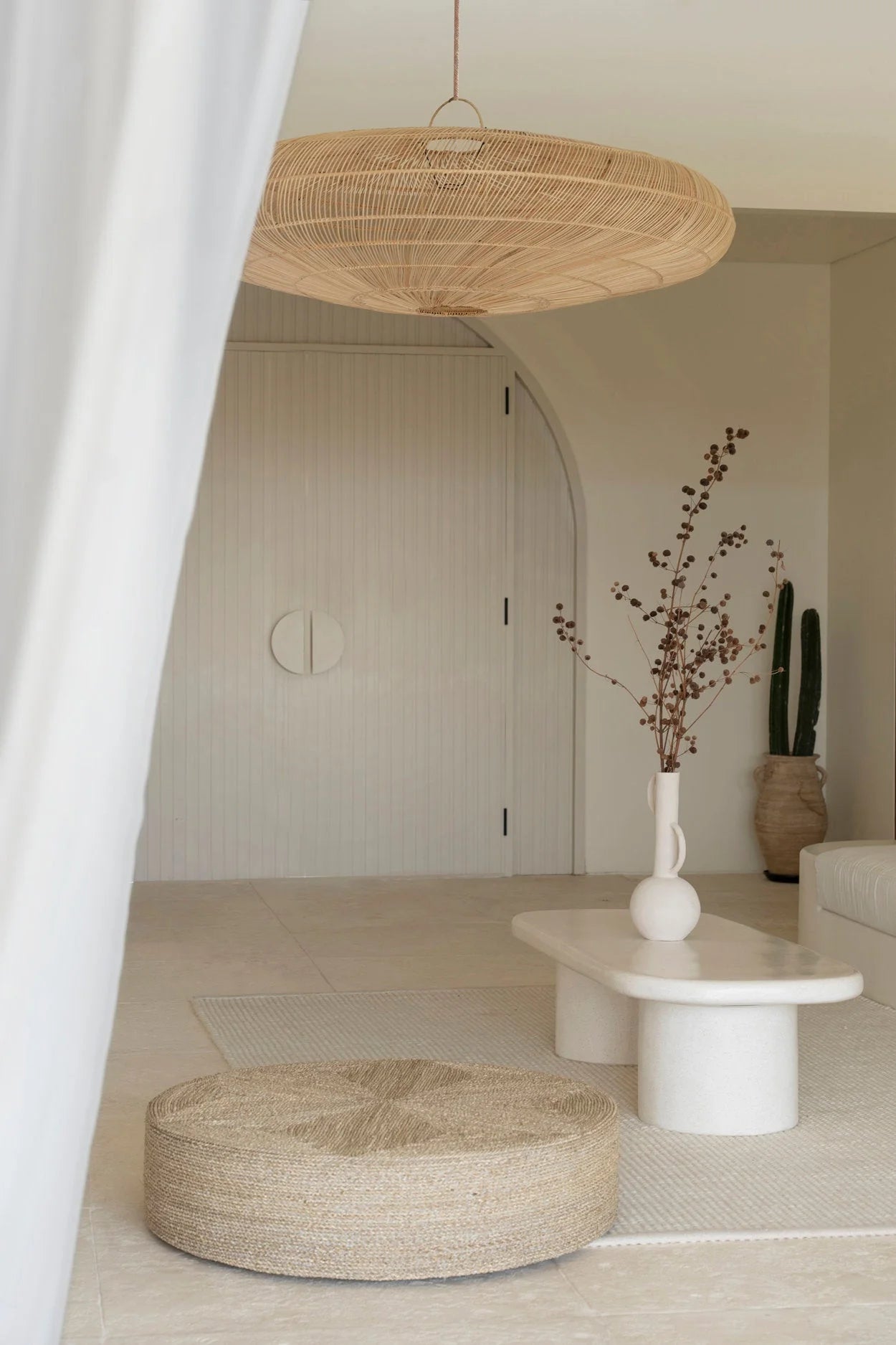 Pouf rond en jonc de mer naturel usage table basse salon – Ø100 cm