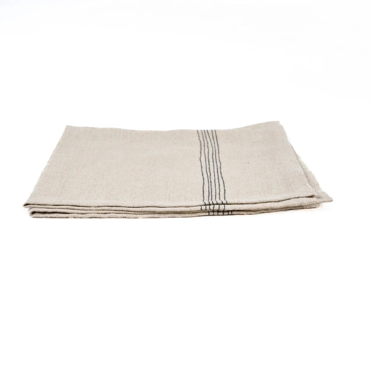 Serviette en lin naturel rayée noir beige pliée