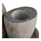 Mortier en pierre grise texturée, bol intérieur arrondi usé, set galet zen salle de bain