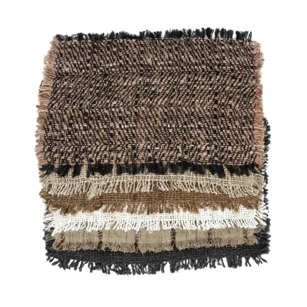 Carrés de tissu frangés empilés pour le set de table Oh My Gee Noir Cuivre