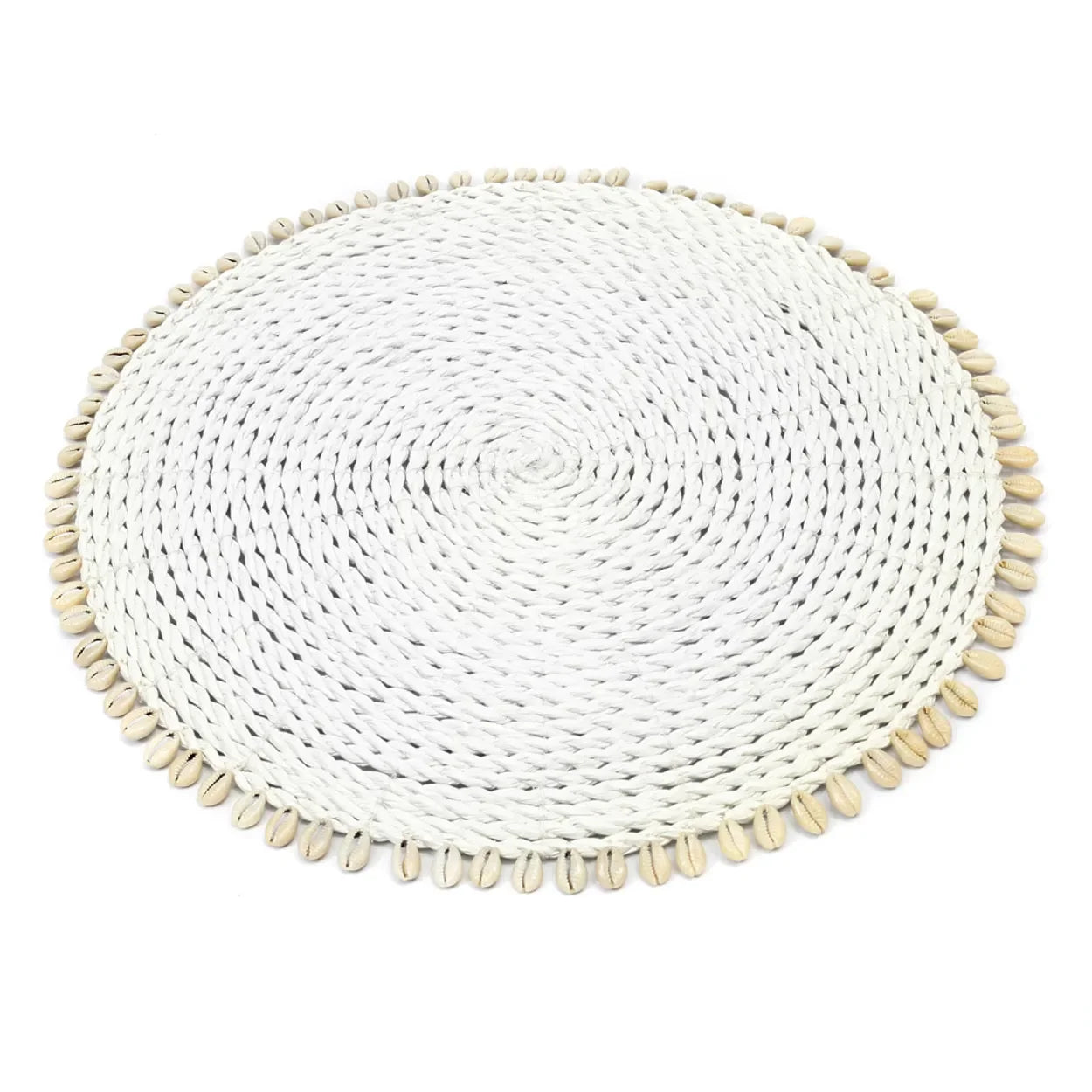 Set de table rond en jonc de mer et coquillages blancs