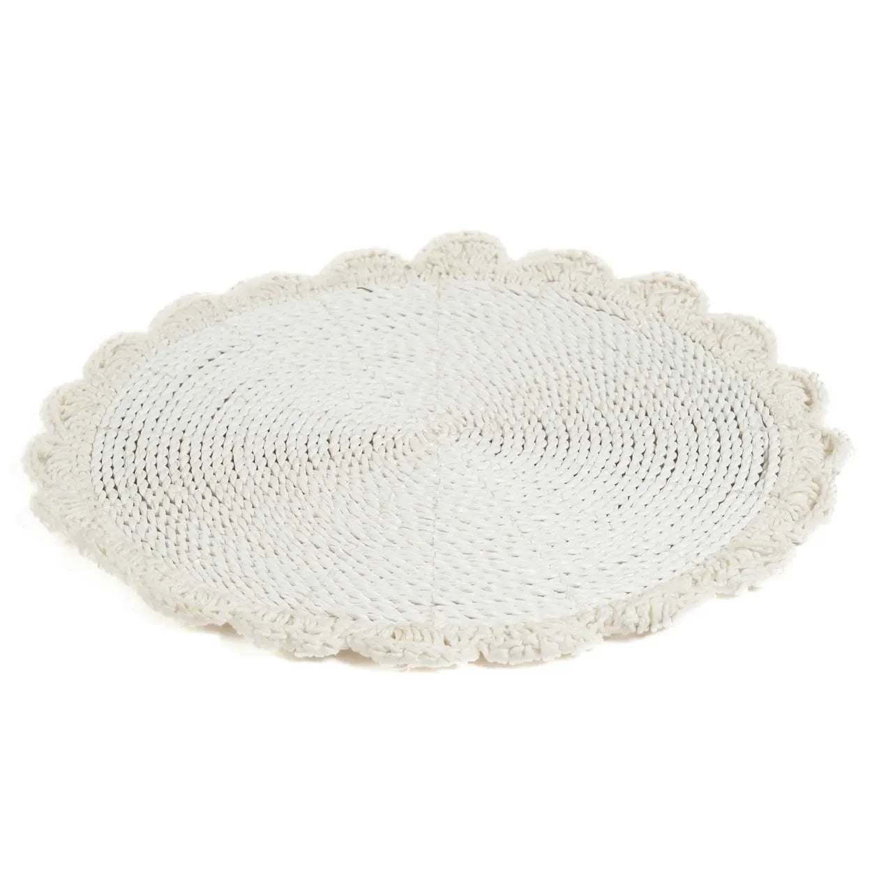 Tapis rond blanc en coton macramé pour décoration de table élégant