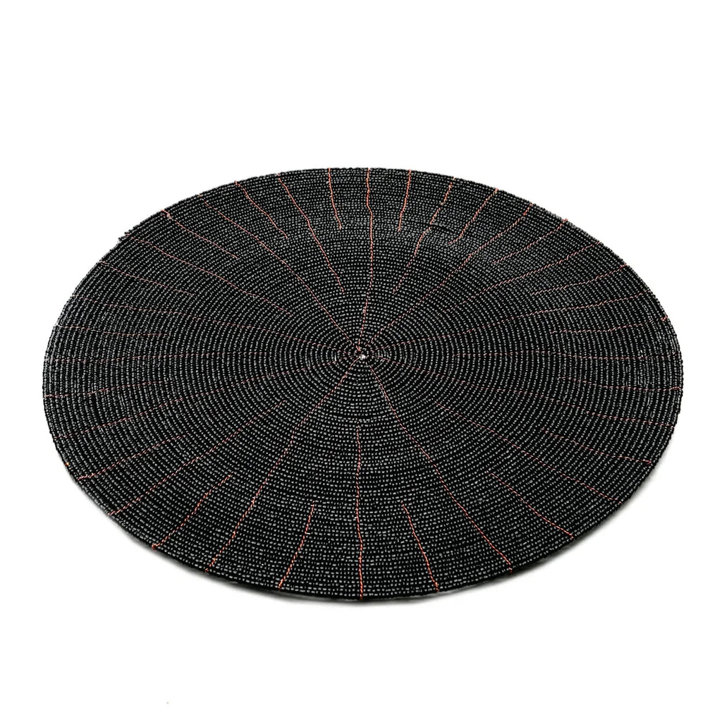 Sous-plat rond en perles noires avec couture radiale rose pour Set de table rond en perles noires motif rayonnant