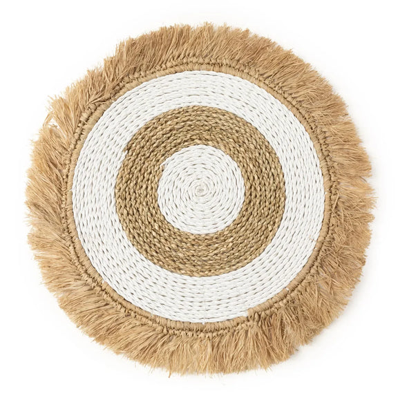 Tapis rond en raphia et herbe marine avec franges pour décoration de table