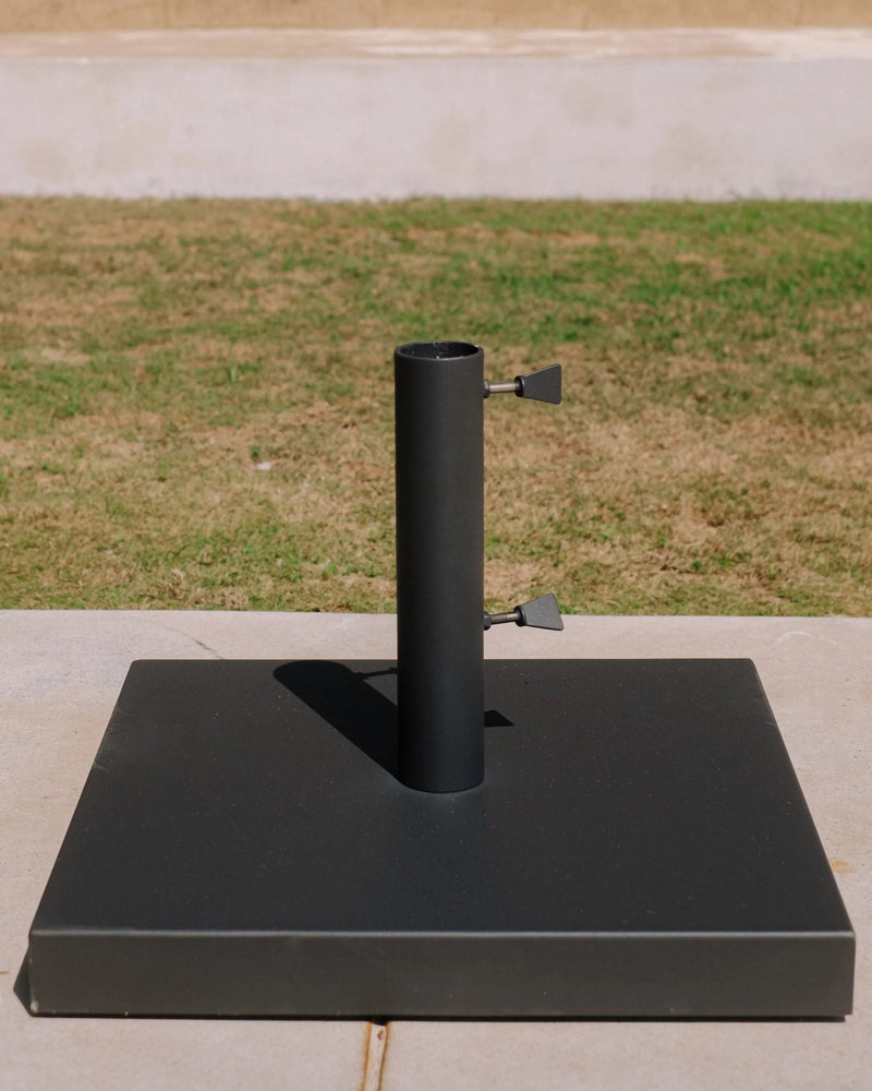 Socle de parasol en acier poudré noir 45 kg carré