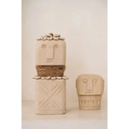 Statues en grès cylindriques avec coquillages sculptés, style primitif, 20 cm