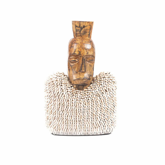 Statue Ogoh Ogoh XL en bois sculpté avec collar de coquillages cowrie