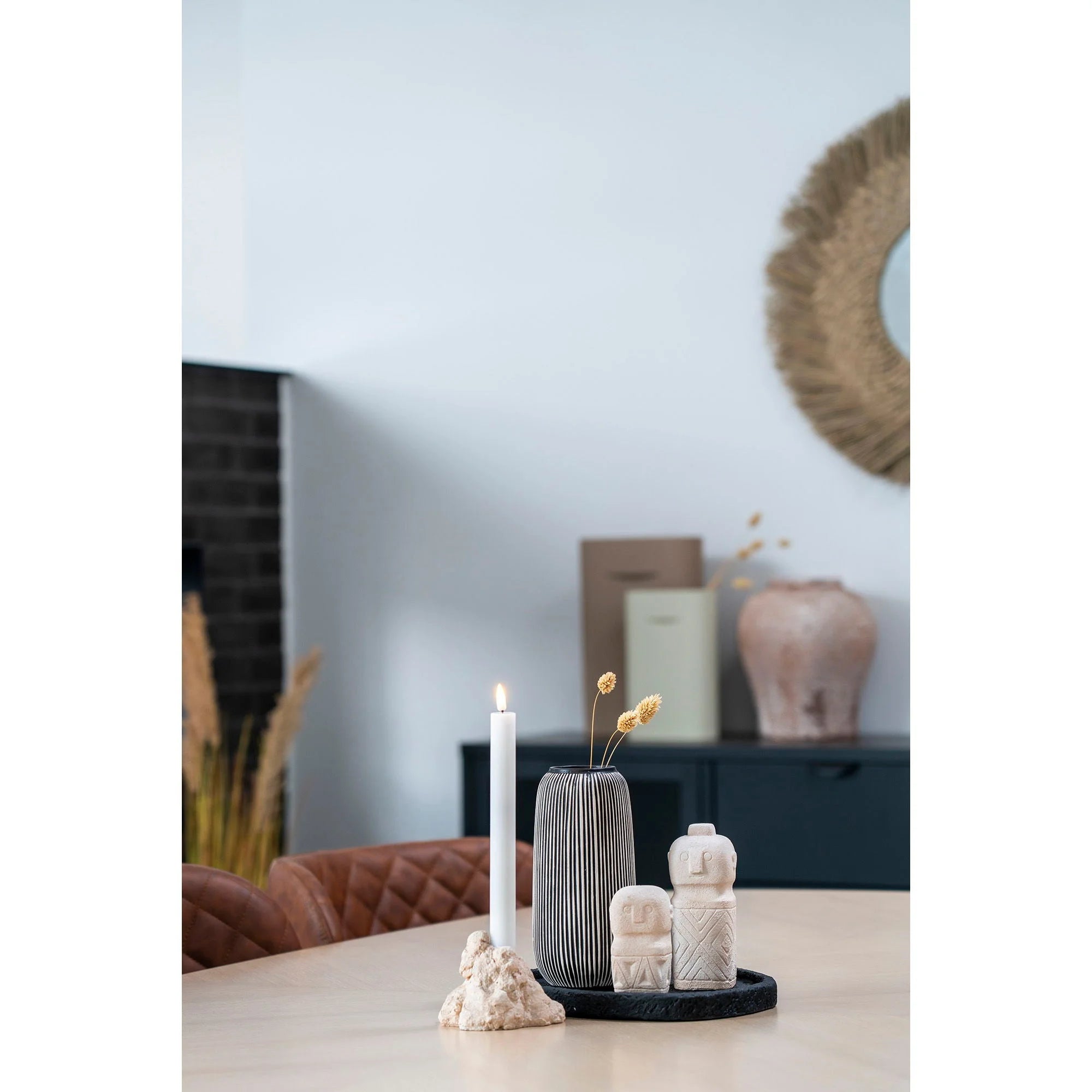 Décoratif statuette effet pierre visage gravé beige avec bougie, vase et sel poivre