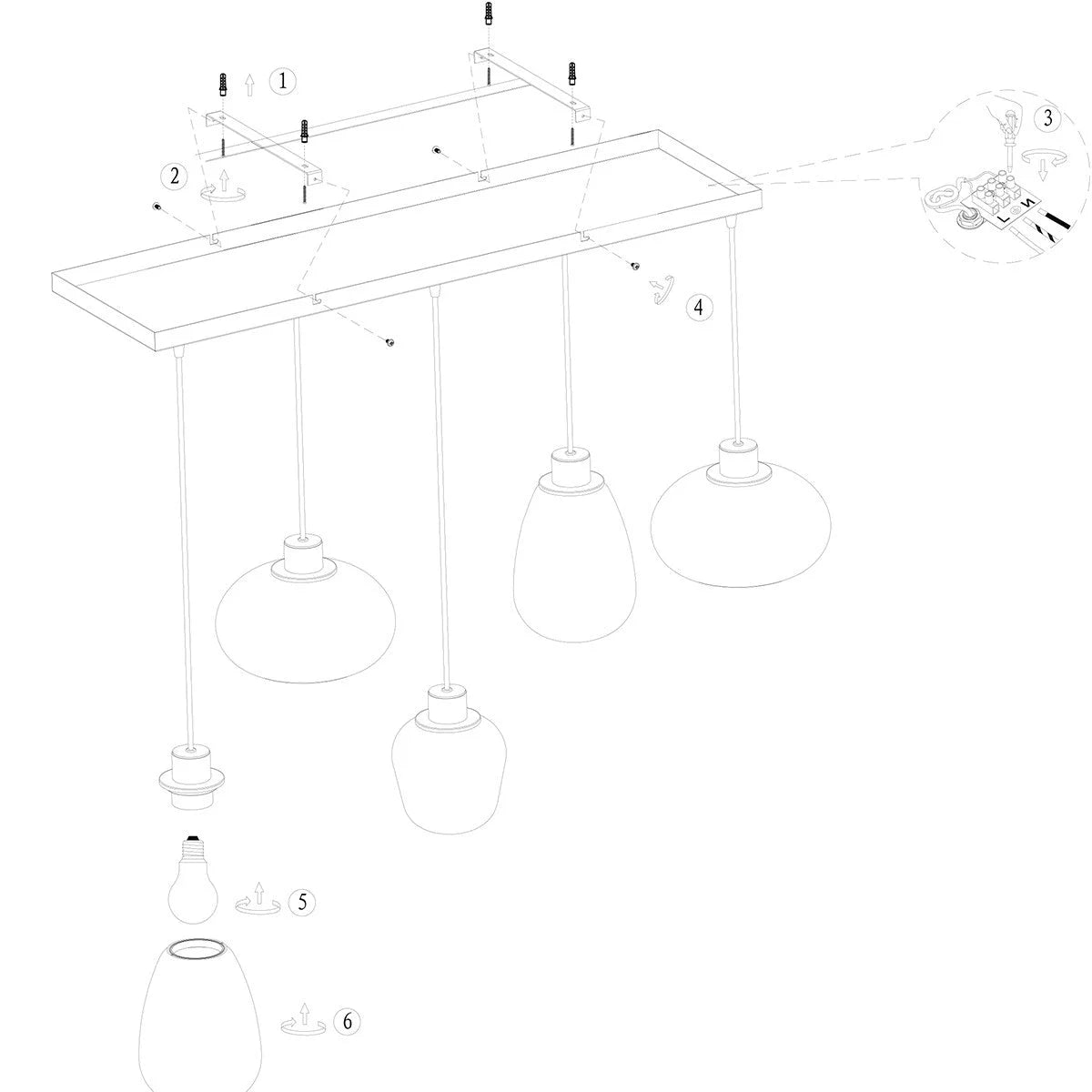 Assemblage du luminaires suspendu avec quatre lampes en verre fumé et acier noir