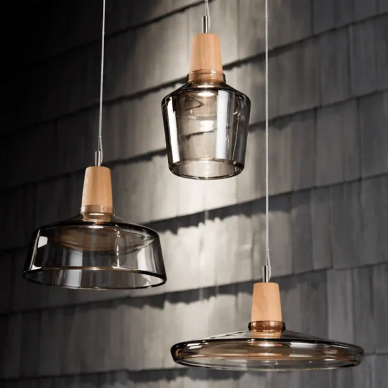 Suspension bois verre avec lumière tamisée