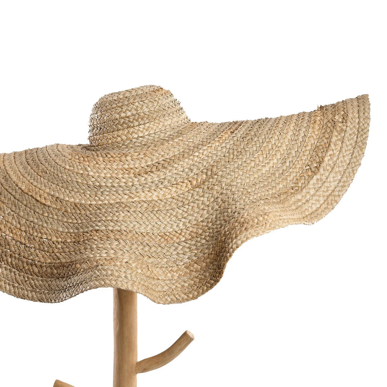 Chapeau oversize en jacinthe d’eau ondulée naturel, Ø85 cm