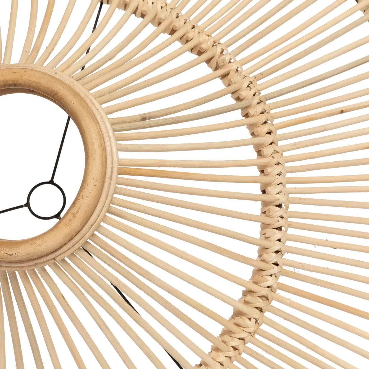 Luminaire suspension ronde en rotin ajouré naturel XXL Ø150 cm pour salle de séjour