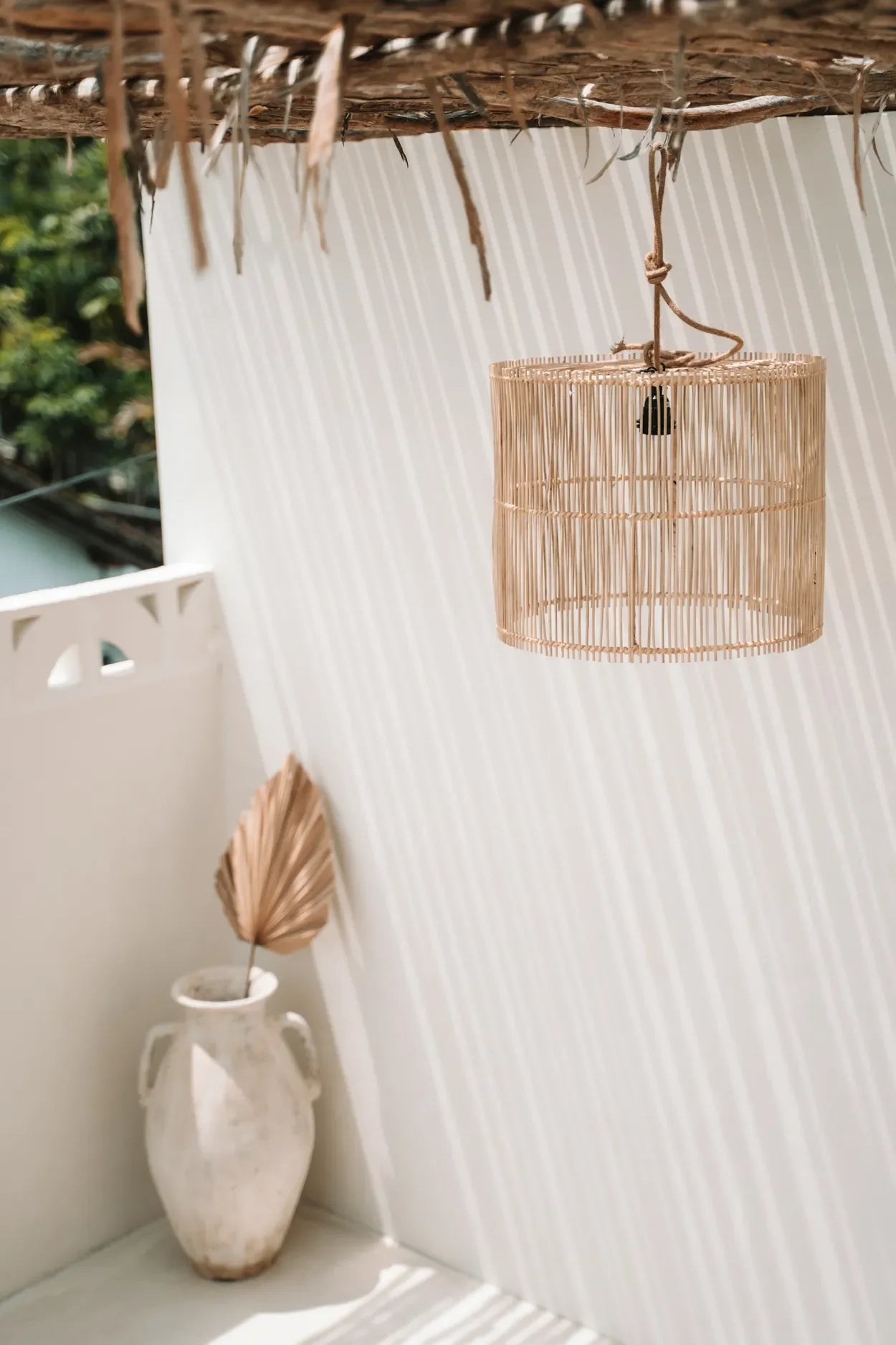 Suspension conique en rotin naturel 50 cm