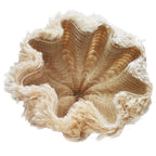Perruque en fibres de raphia naturelle avec cheveux ondulés et texturés en forme cloche