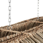Chaise suspendue en paille naturelle beige avec chaînes métalliques argentées